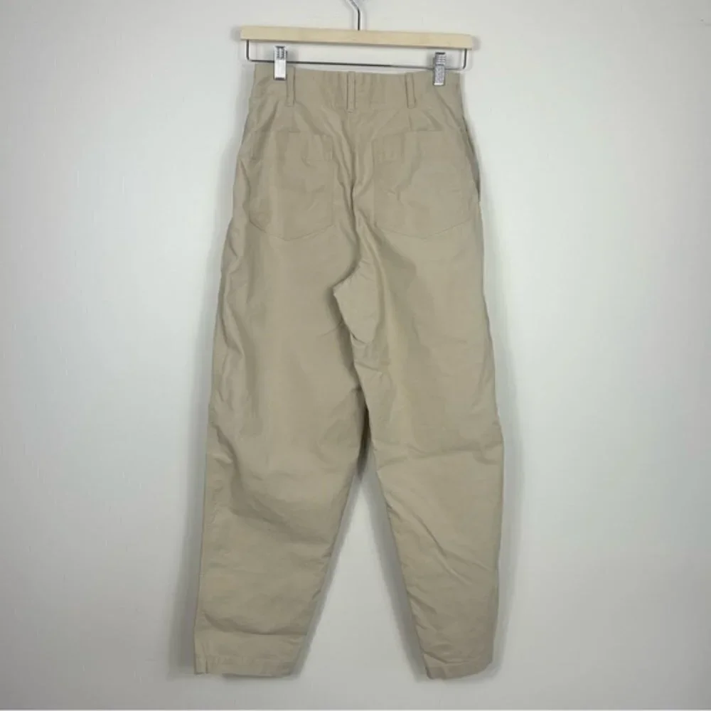 Aritzia Wilfred Free Day-Off Pant High-waisted, pleated pants 4 - Picture 7 of 7